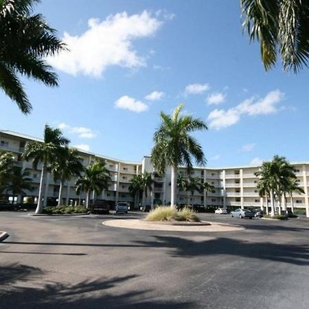 Boca Ciega Resort By Travel Resort Services St. Petersburg Bagian luar foto